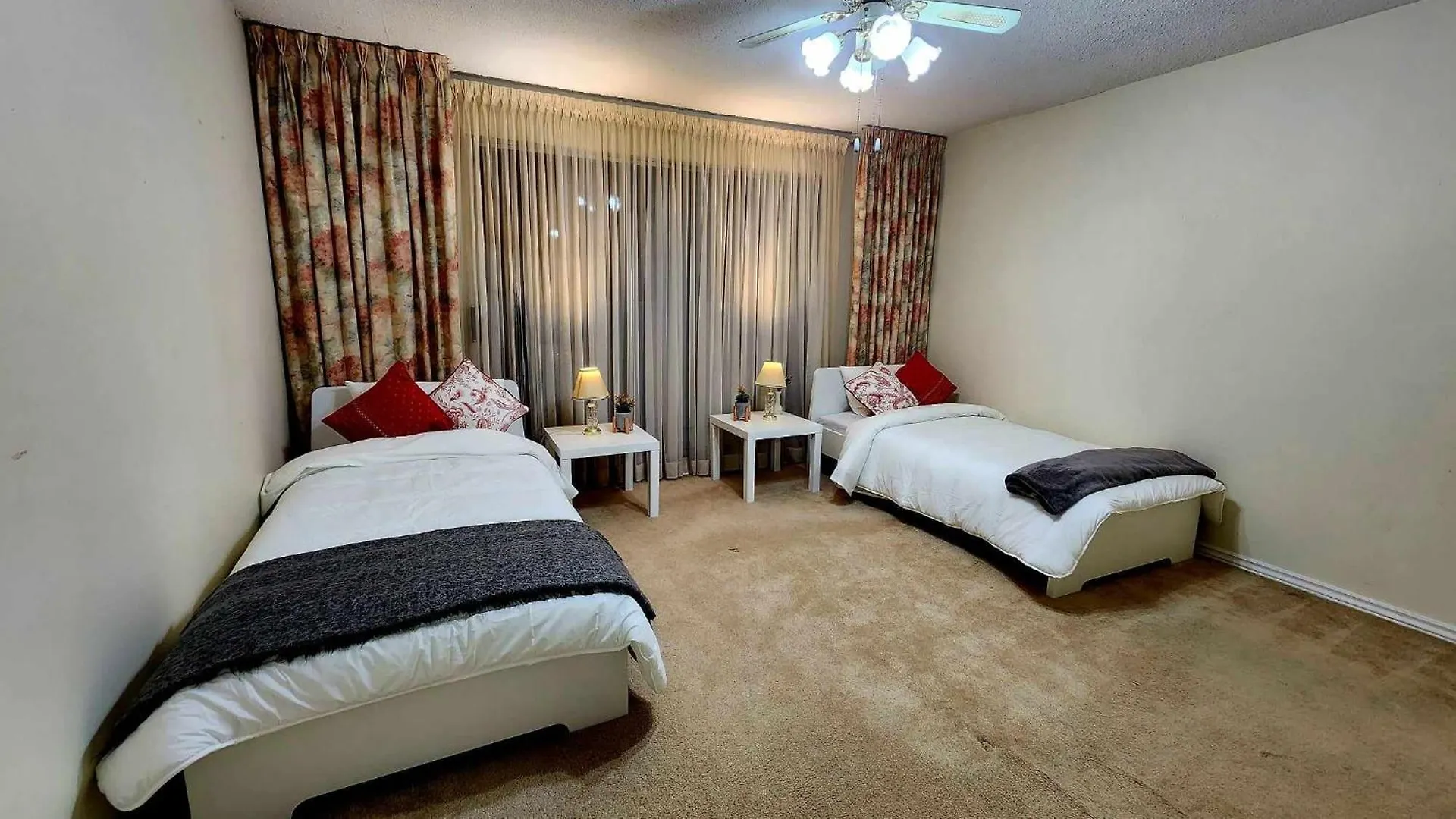 Guest house Cozy Town House Hotel Toronto Canada